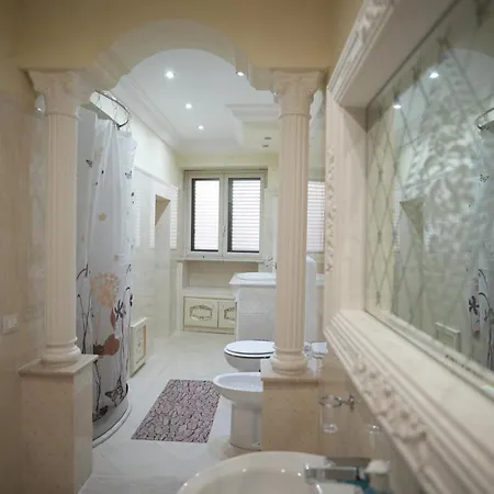 Casa Vacanze Madison Square Palermo Buitenkant foto